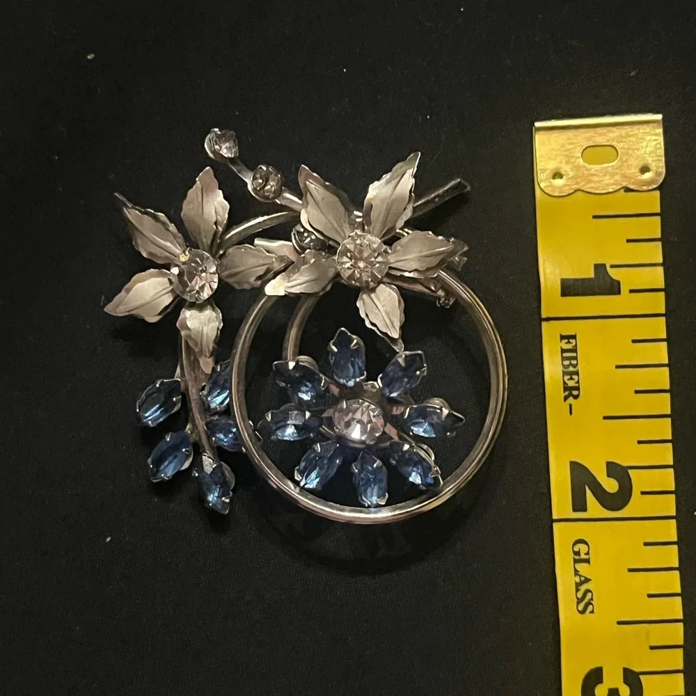 Vintage Silver Tone Floral Wreath Brooch with Blue and Clear rhinestones